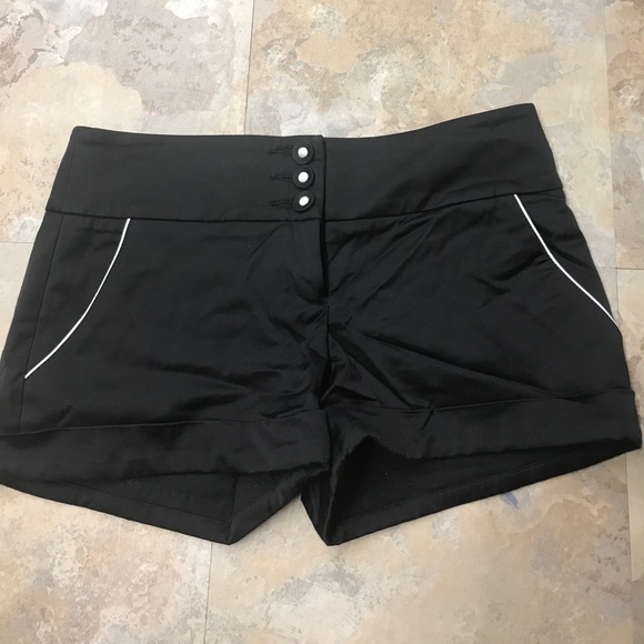 bebe Pants - Bebe shorts